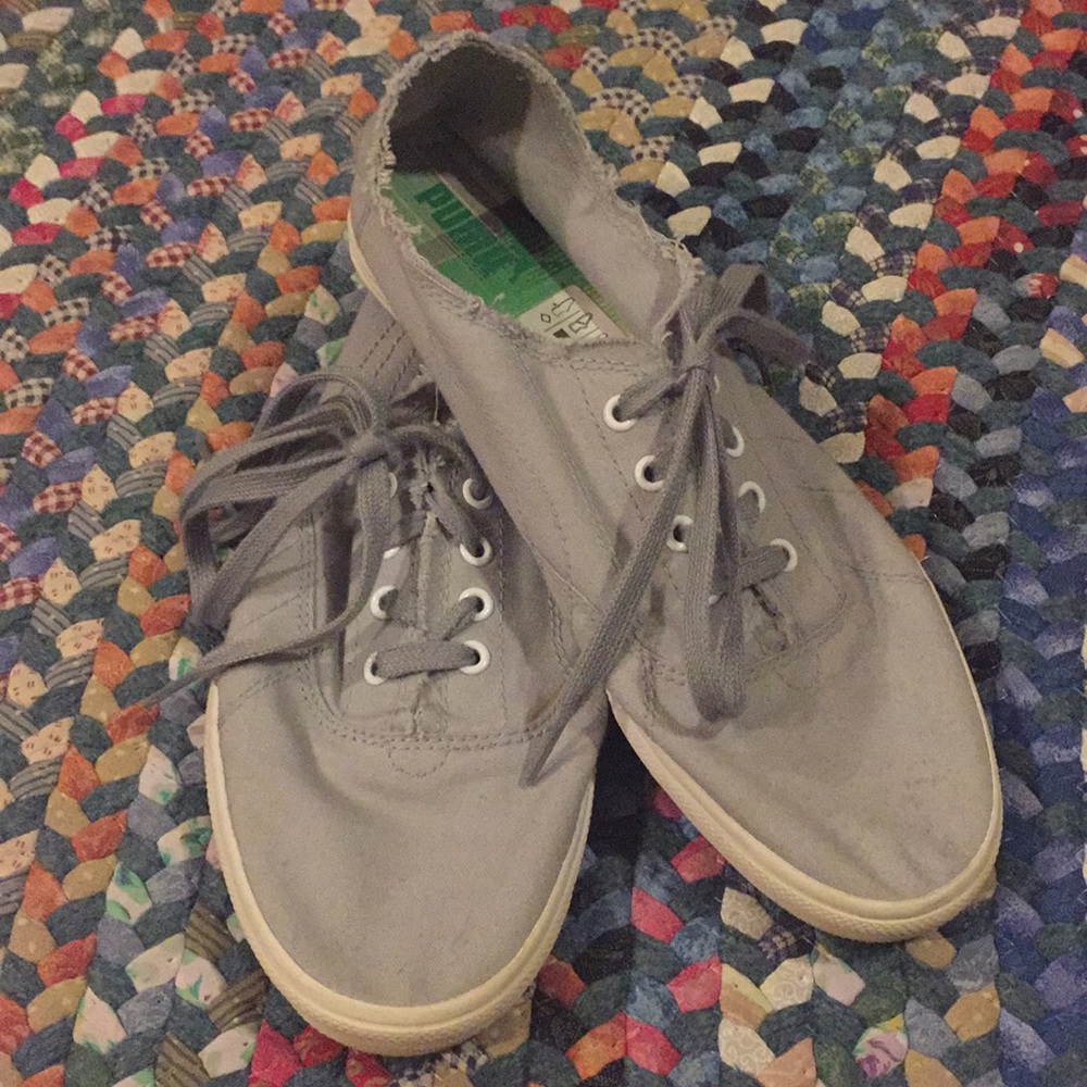 Puma Sneakers